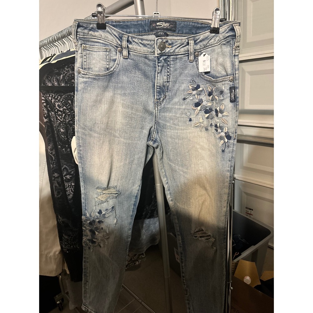 Floral Embroidered Distressed Skinny Silver Jeans Izzy Ankle Light Wash W30 L27